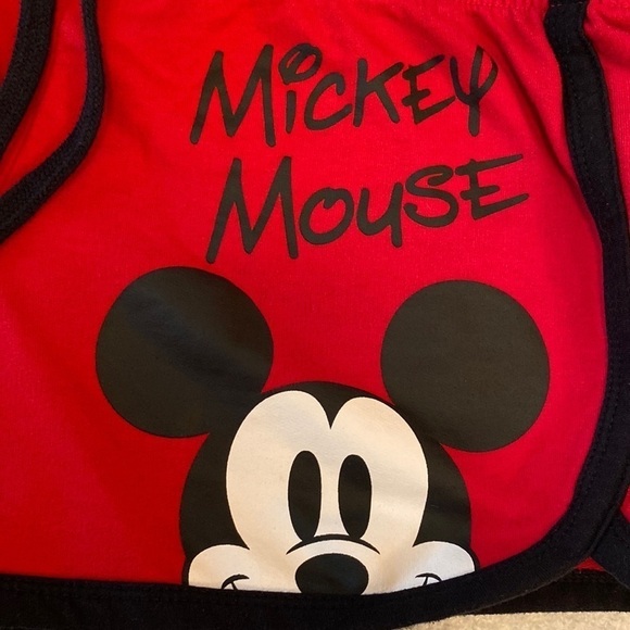Disney Mickey Mouse SET kids red shorts & T-shirt size 5T - Picture 3 of 10